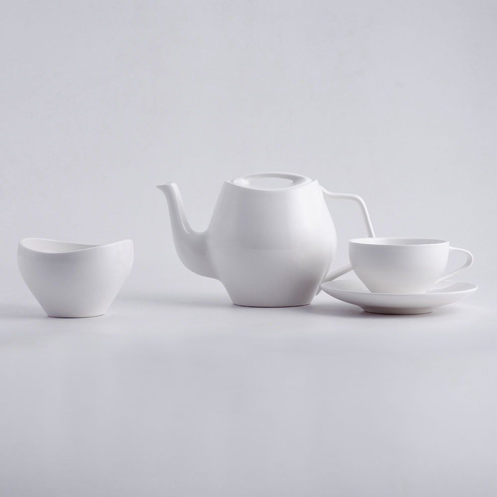 上田恒次　酒盃　盃　白磁　高台杯　6客 66ff61222d6e2ctwDz.jpg