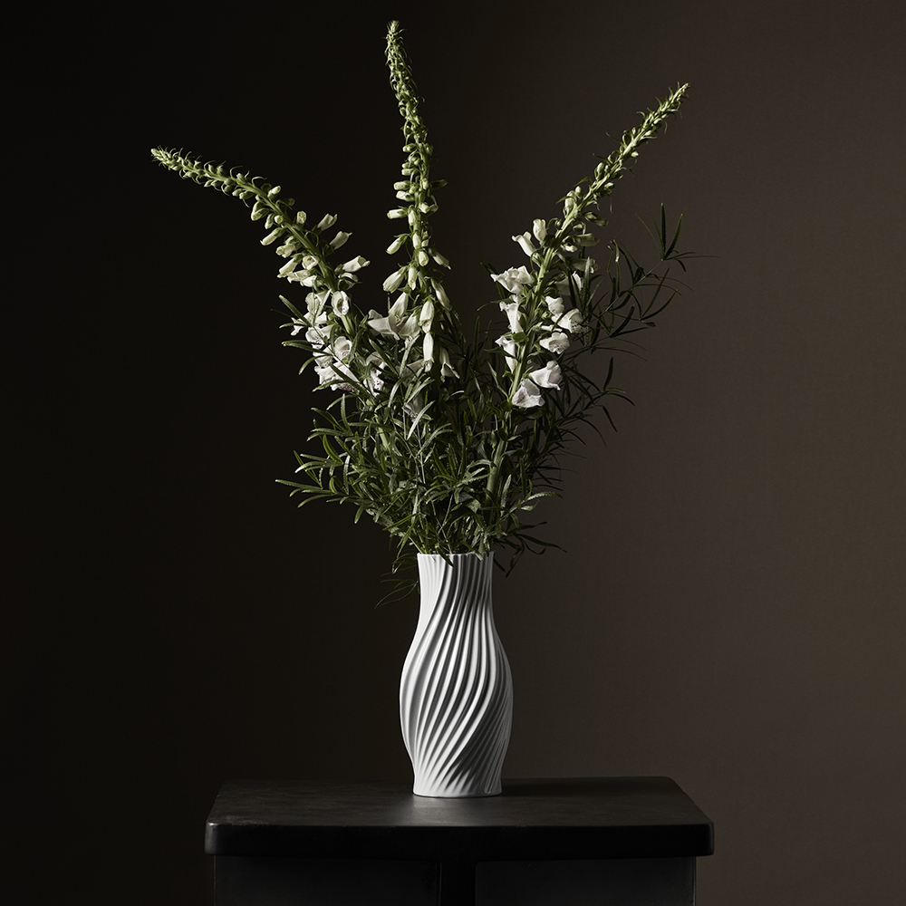 Twist 旋姿白瓷花瓶（H 31cm） | 北歐櫥窗NORDIC